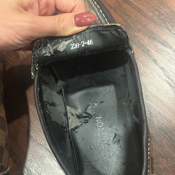 Authentic LV shoes - Picture 2 of 5